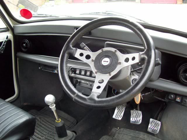 Best Steering Wheel Size Post A Pic Mini Chat The Mini Forum