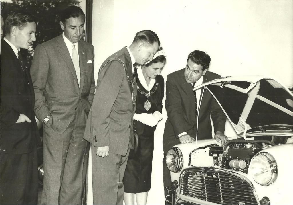 Cooper-Surbiton-1961_zpsbk6dxuwk.jpg