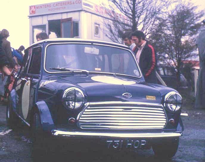 731HOP%20MINI-Mo%20Mendham_zpsfutwwbzq.j
